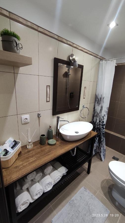 Apartamento Urbi Garden Artemida  Exterior foto
